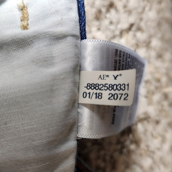 American Eagle Super Stretch X High Rise Frayed Edge Denim Mini Skirt-Size 4 - Picture 8 of 8